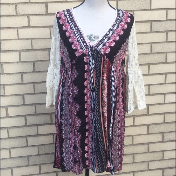 ❌DONATED❌Burgundy Black Stripe Pattern V-neck Boho Lace Sleeve Dress - Picture 3 of 11